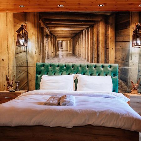 Keshtjella Xhabeqos Hotel Ljaknasi Екстериор снимка