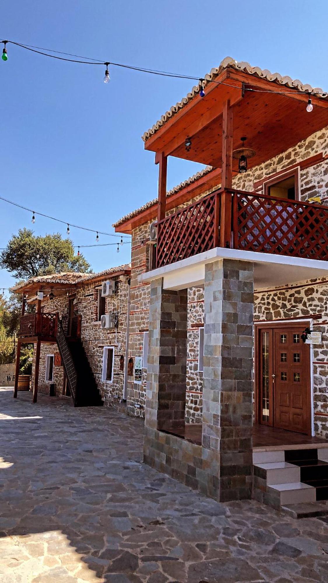 Keshtjella Xhabeqos Hotel Ljaknasi Екстериор снимка