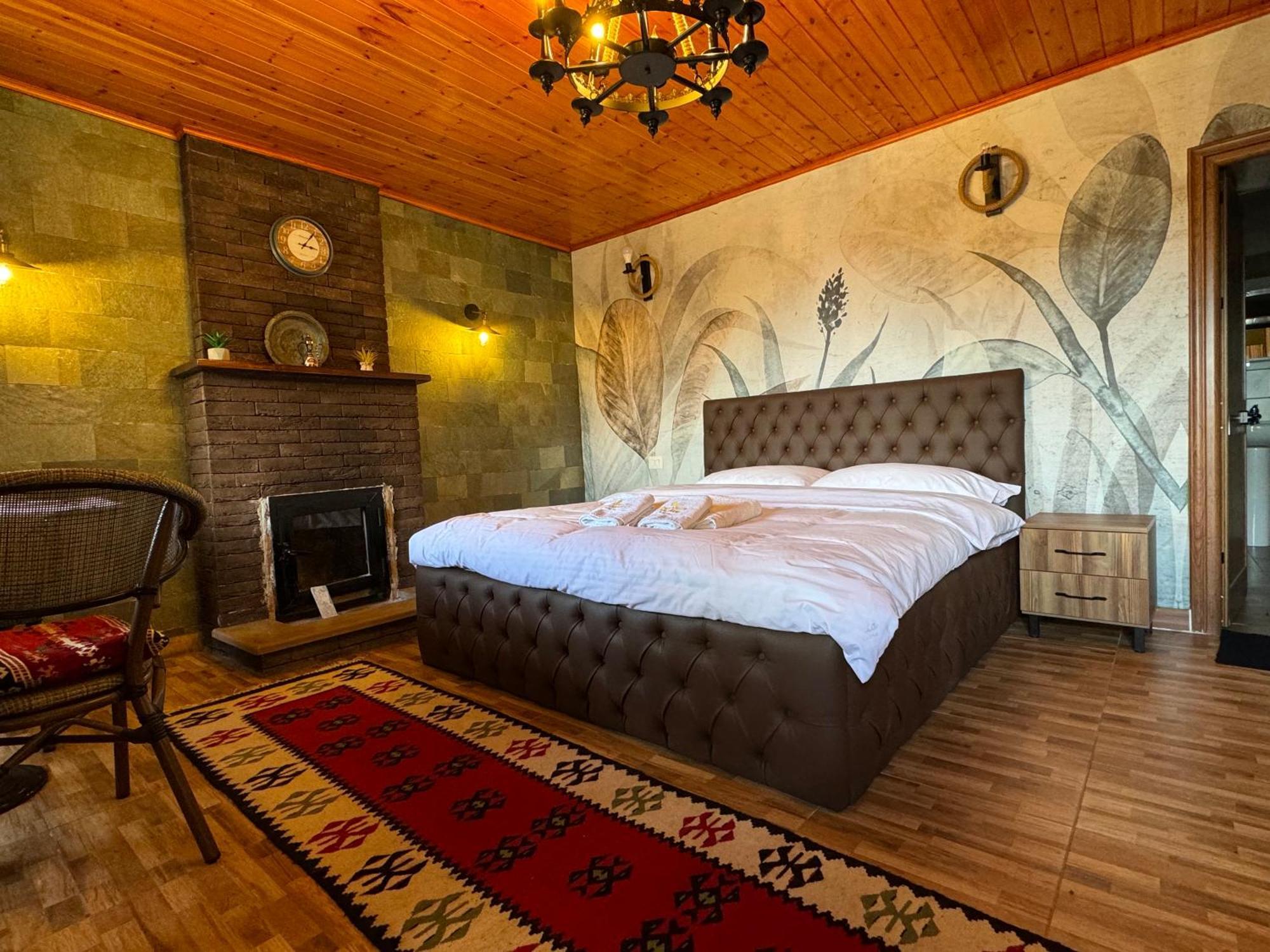 Keshtjella Xhabeqos Hotel Ljaknasi Екстериор снимка