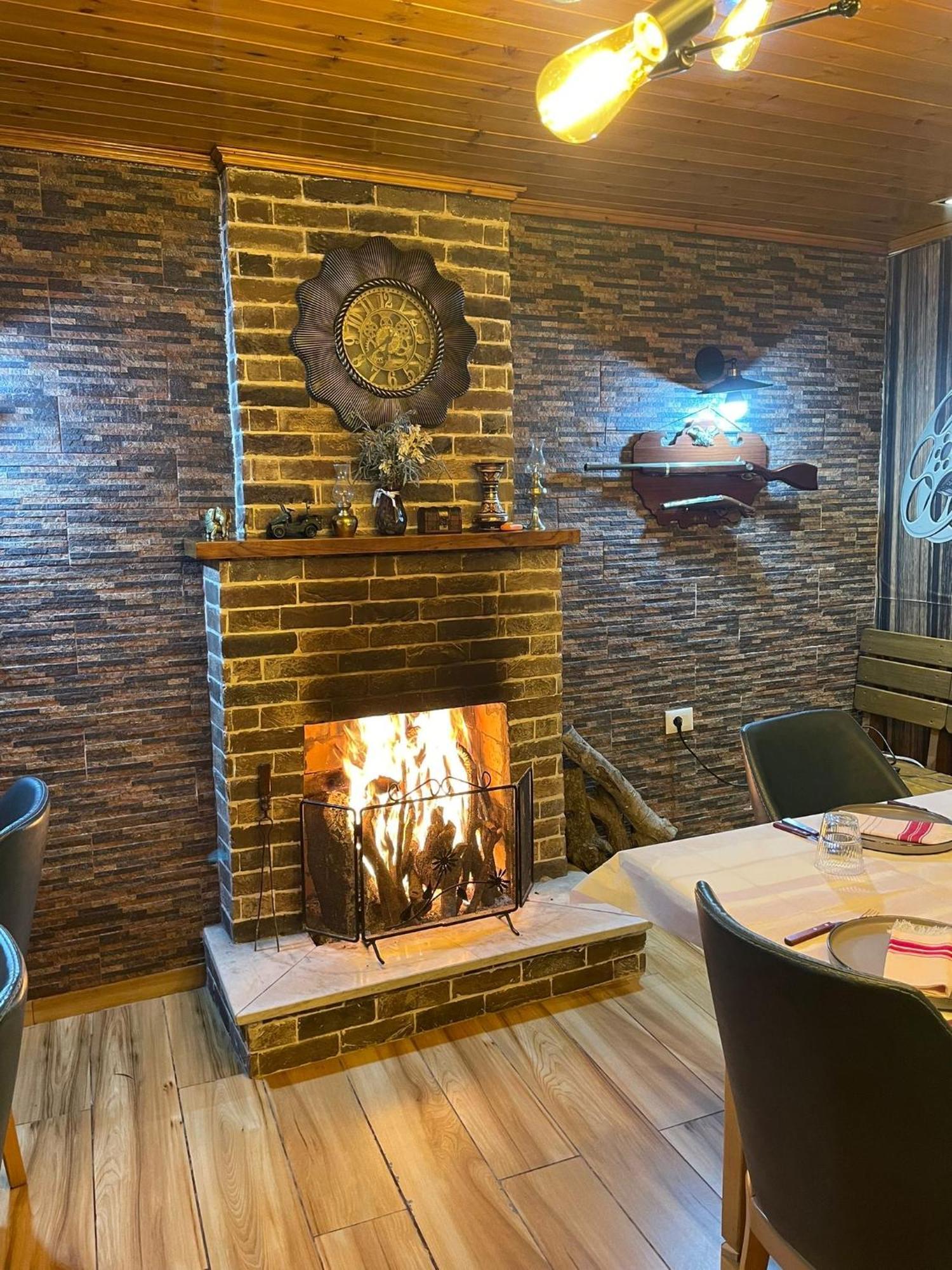 Keshtjella Xhabeqos Hotel Ljaknasi Екстериор снимка