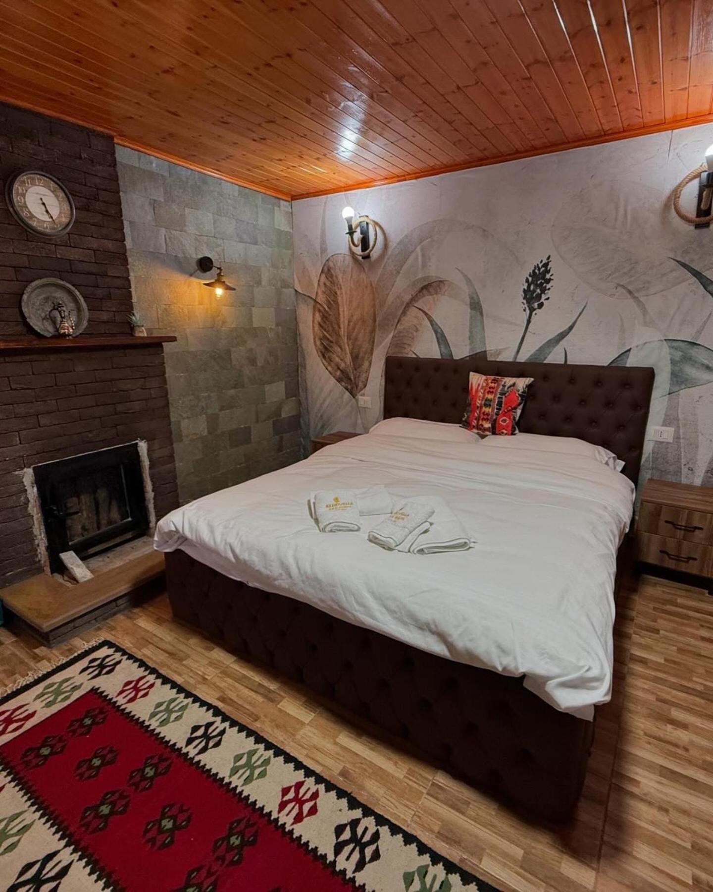 Keshtjella Xhabeqos Hotel Ljaknasi Екстериор снимка