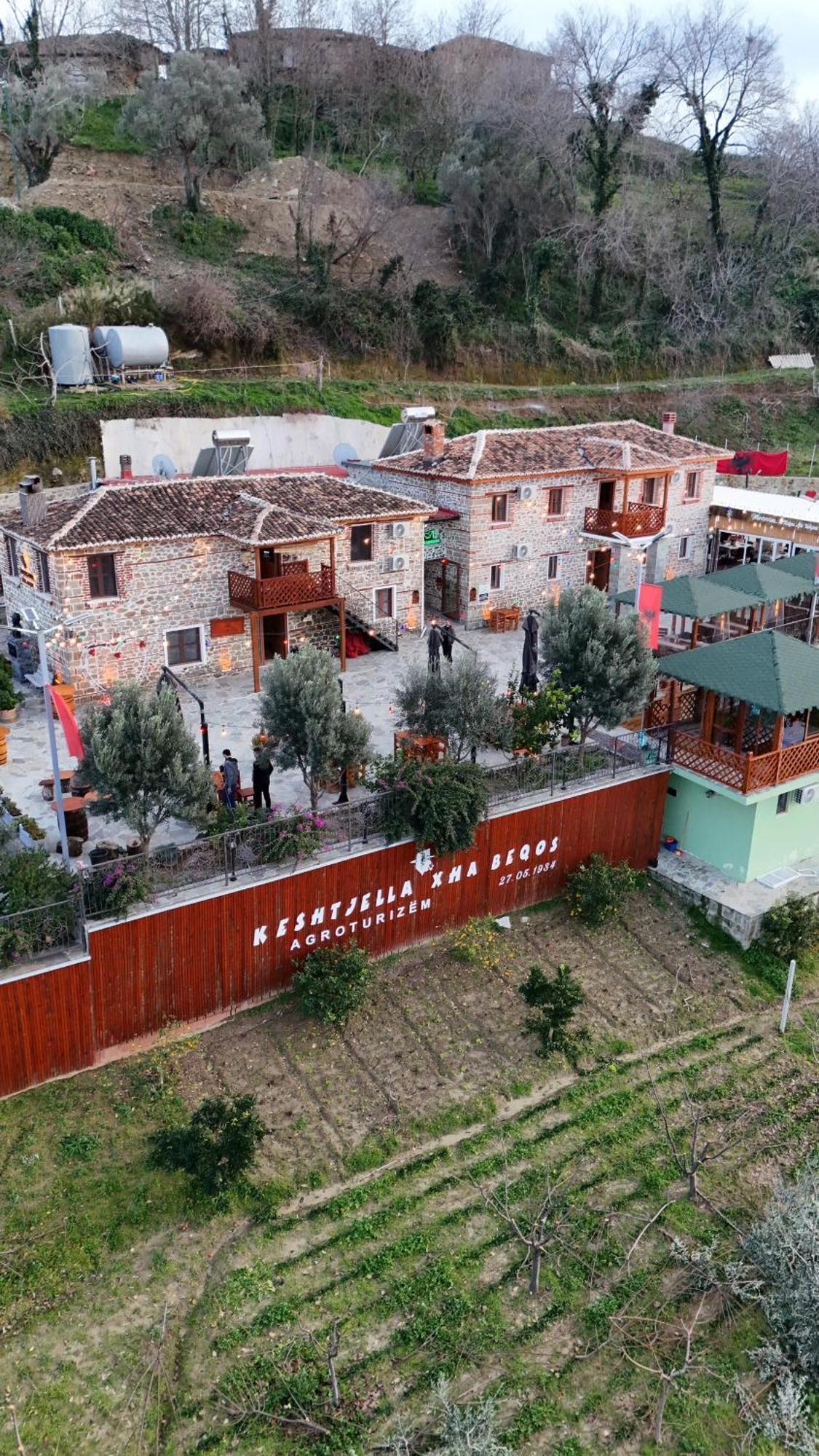 Keshtjella Xhabeqos Hotel Ljaknasi Екстериор снимка