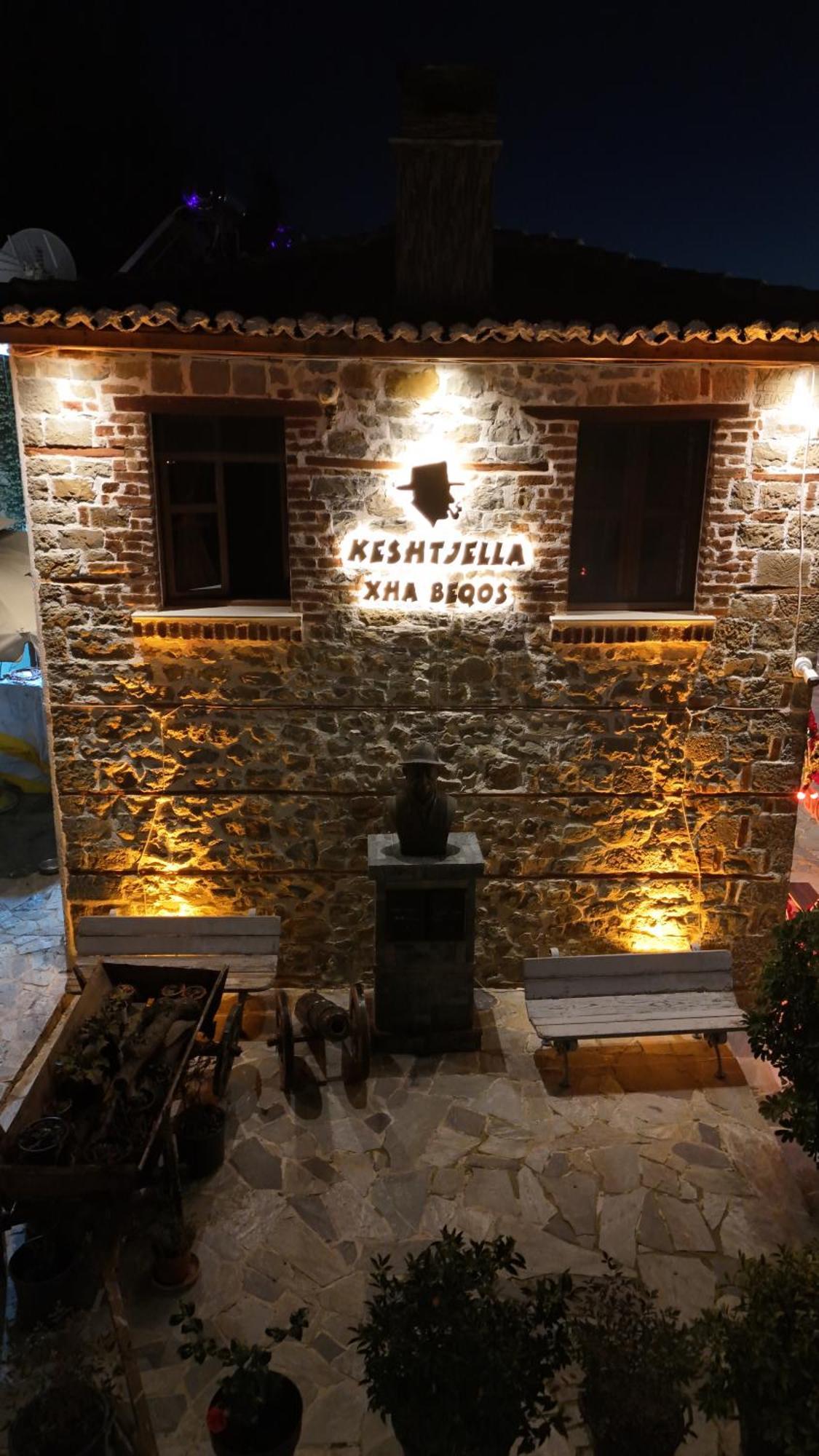 Keshtjella Xhabeqos Hotel Ljaknasi Екстериор снимка